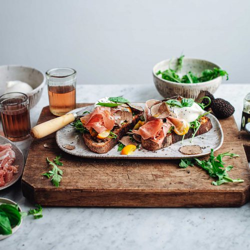 bruschetta di ferragosto con Prosciutto di San Daniele e tartufo scorzone